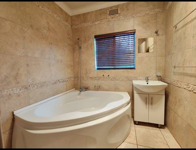 4 BEDROOM HOUSE FOR SALE IN ARCON PARK